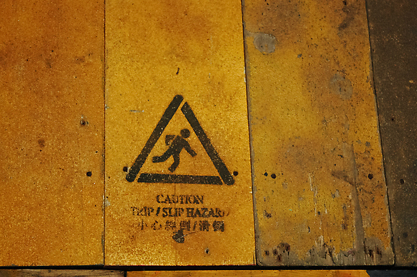 포토 JPG 해외이미지 산업 길 백그라운드 컨셉 날씨 바닥 직장 실내 건강 그림자 경고 안전 사람없음 물 노란색 중국 젖음 업무 메시지 떨어짐 미끄러짐 미끄럼틀 위험 플라스틱 자르기 사건 청소 심볼 오브젝트 사인 그림 예방 조심 홍콩 유지 규정 옛날 조언 테마 해외포토 자연요소 아시아 컬러 회사 모션 재질 내부 작업 놀이기구 파일형식 이미지허브