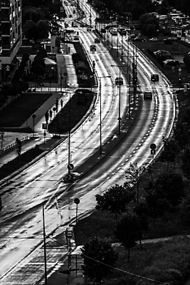 포토 JPG 해외이미지 도로 길 교통수단 교통시설 자동차 날씨 전등 거리 흑백 사람없음 빛 반사 운전 젖음 도시 시간 도심 휘발유 저녁 출퇴근 바쁨 시티라이프 동맥 배기가스 자동 통근 해외포토 라이프스타일 육상교통 교통 비즈니스 모션 조명 촬영기법 석유 야간 시설 출근 혈관 파일형식 이미지허브