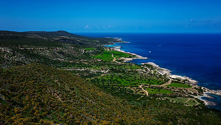 포토 JPG 해외이미지 나무 공원 유럽 모래 바다 섬 여행 자연 하늘 산 파노라마 풍경 사람없음 야외 초록색 물 여름 파란색 뷰티 항구 산책로 바위 투명 보트 지중해 내추럴 전국 해외포토 사이프러스공화국 자연요소 식물 계절 공공시설 나라 길 컬러 배_교통 교통시설 촬영기법 돌_바위 생태계 파일형식 이미지허브