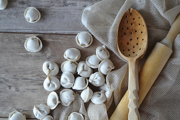 포토 JPG 해외이미지 실내 사람없음 이탈리아음식 나무바닥 반죽 만들기 라비올리 해외포토 모션 바닥 서양음식 내부 파일형식 이미지허브