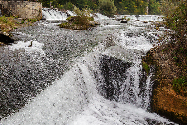 포토 JPG 해외이미지 유럽 모션 자연 사람없음 야외 관광지 강 폭포 암초 해외포토 나라 여행 생태계 파일형식 이미지허브