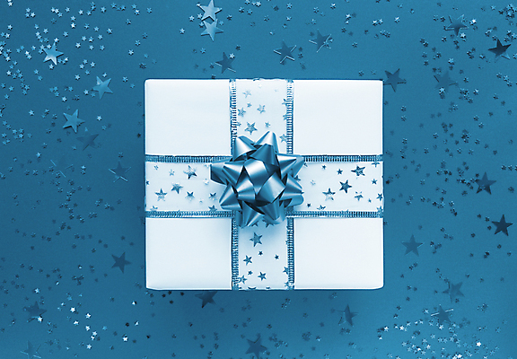 포토 JPG 해외이미지 디자인 별 리본 종이 백그라운드 컨셉 크리스마스 포장 휴가 새해 흑백 선물 사람없음 파란색 선물상자 빛 상자 파티 축제 놀람 흰색 축하 인사 신용카드 생일 플랫 정상 은박지 활 레이아웃 엽서 초대 해군 머리위 위치 마법 노엘 해외포토 자연요소 기념일 감정 컬러 군대 촬영기법 표정 이벤트 금융 예절 편지 파일형식 이미지허브