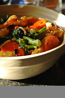 포토 JPG 해외이미지 접시 음식 채소 오렌지 양파 피망 건강 육류 요리 동양인 사람없음 빨간색 초록색 컬러풀 노란색 식사 저녁식사 중국 버섯 당근 소고기 튀김 흰색 신선 뜨거움 닫기 브로콜리 자르기 먹기 속도 후추 점심식사 개조 해외포토 식기 아시아 컬러 과일 식재료 모션 뿌리채소 인종 향신료 파일형식 이미지허브