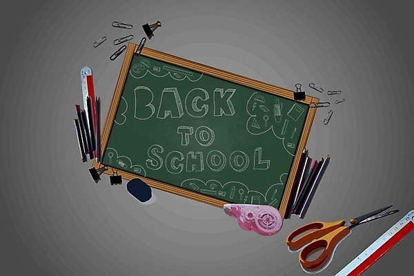 EPS 해외이미지 템플릿 학생 디자인 교육 포스터 종이 어린이 백그라운드 일러스트 배낭 텍스트 교실 학교 자 창조 미술 책 스터디 컬러풀 연필 펜 공책 칠판 기록 그리기 낙서 스케치 심볼 신학기 분필 대학교 크레파스 손그림 환영 엘리먼트 초보 공급 해외일러스트 컬러 가방 모션 문화예술 문구용품 학용품 사람 학습 필기구 초크 파일형식 벡터 이미지허브