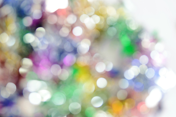 포토 JPG 해외이미지 전통 계절 백그라운드 크리스마스 겨울 공 추상 휴가 새해 사람없음 장식 가로 빨간색 초록색 빛 컬러풀 우주 축제 장식볼 흰색 나뭇가지 그룹 황금 소프트포커스 보케 상록수 노엘 블러 여의주 효과 해외포토 나무 기념일 컬러 무늬 촬영기법 파일형식 이미지허브