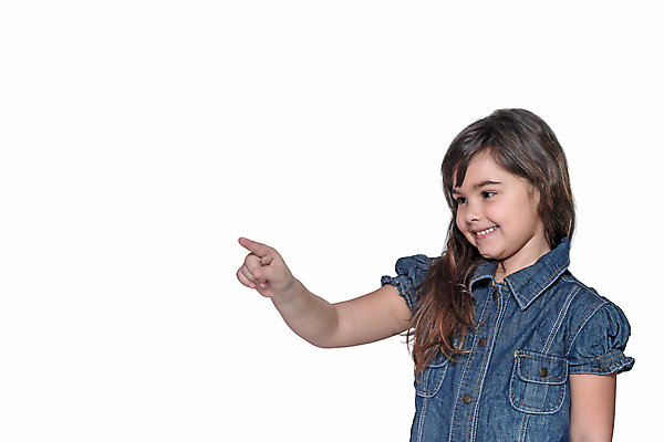 포토 JPG 해외이미지 백인 긴머리 손 여자 행복 얼굴 어린이 포즈 백그라운드 컨셉 손가락 갈색머리 한명 미소 사람 뷰티 기쁨 표현 작음 해외포토 서양인 1 헤어스타일 감정 표정 신체부위 크기 파일형식 이미지허브