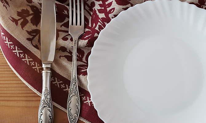 포토 JPG 해외이미지 식기 접시 음식 백그라운드 포크 탁자 아파트 요리 사람없음 목재 가로 소풍 식당 저녁식사 식탁보 흰색 직물 칼 우아함 아침식사 컵받침 묘사 서비스 싱글 그림 냅킨 점심식사 옛날 해외포토 나무 컬러 가구 컨셉 재료 주택 야외활동 상점 식사 받침대 파일형식 이미지허브