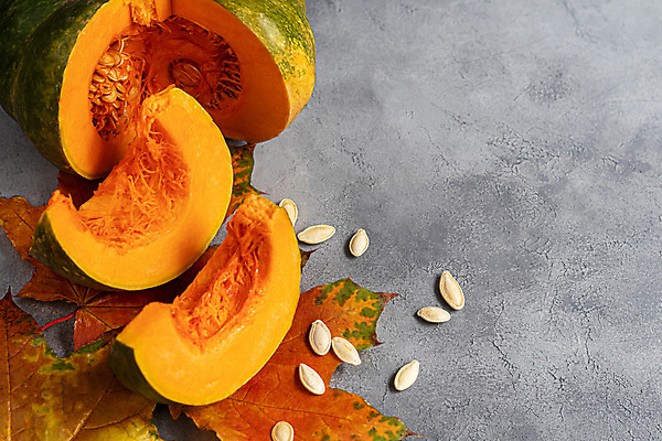 포토 JPG 해외이미지 식물 음료 어린이 음식 빵 다이어트 채소 오렌지 유리 호박 씨앗 사람없음 노란색 주스 긴급 대접 신선 칵테일 원형 사발 달콤 맛 아침식사 약초 자르기 굽기 철 크림 향신료 시골집 밀가루 갈기 나누기 내추럴 점심식사 시나몬 크루통 해외포토 도형 컬러 컨셉 과일 모션 재질 주택 주류 건강 사람 식사 수학 풀_식물 사기그릇 가루 구이 사칙연산 향미료 파일형식 이미지허브