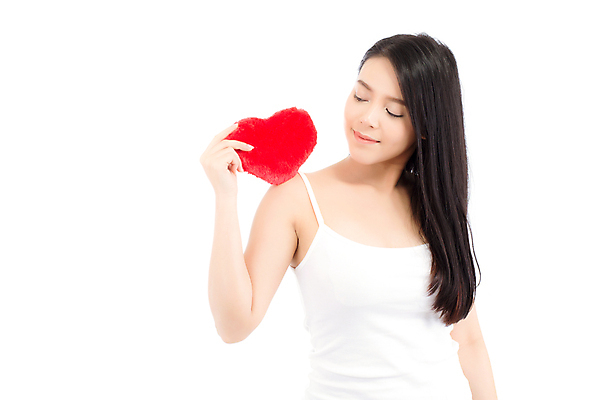 포토 JPG 해외이미지 모양 모델 1 드레스 여자 행복 아시아 포즈 백그라운드 컨셉 관계 베개 휴가 발렌타인데이 사랑 한명 미소 사람 동양인 성인 빨간색 뷰티 유행 흰색 하트 열정 고립 스타일 해외포토 옷 감정 나라 컬러 침구 데이이벤트 표정 인종 파일형식 이미지허브