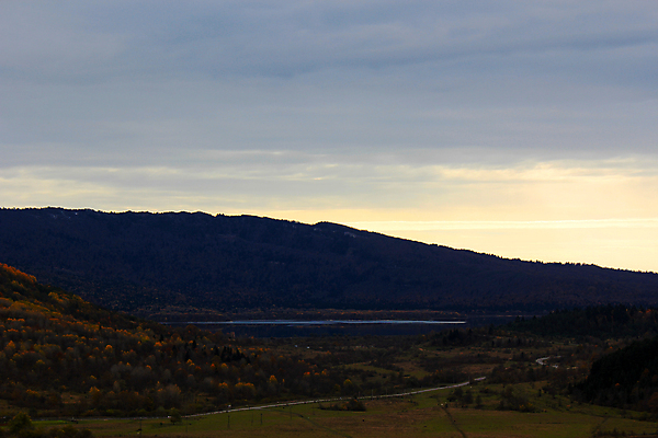 포토 JPG 해외이미지 식물 구름 계절 여행 백그라운드 자연 벽지 하늘 산 파노라마 풍경 사람없음 야외 파란색 빛 컬러풀 햇빛 환경 계곡 트래킹 하이킹 언덕 즐거움 웅장함 절정 조지아 해외포토 자연요소 감정 컬러 레저 촬영기법 태양 생태계 동유럽 파일형식 이미지허브