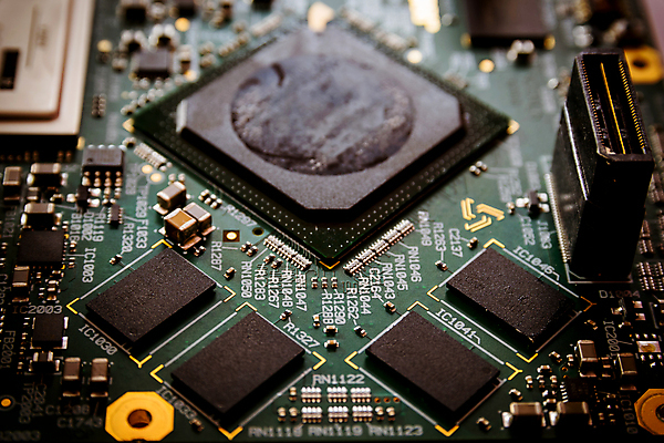 포토 JPG 해외이미지 과학 백그라운드 패턴 부분 사람없음 컴퓨터 과자 상점 금속 힘 침묵 장비 에너지 과학기술 흰색 도자기 자르기 묘사 오브젝트 라디오 순환 반도체 전자 철사 고정 지휘자 공학 감싸기 굴곡 마더보드 변압기 복잡 실리콘 전압 콘덴서 하드웨어 핵심 해외포토 교육 컬러 컨셉 무늬 모션 재질 디저트 기술 전자제품 소리 음악가 파일형식 이미지허브