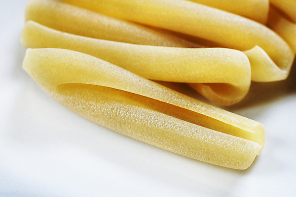 포토 JPG 해외이미지 스튜디오촬영 모양 전통 음식 백그라운드 다이어트 건조 파스타 요리 사람없음 가로 노란색 식사 저녁식사 거친 구부린 시리얼 지중해 먹기 흰배경 질감 날것 흙더미 건강식 생식 정물화 탄수화물 해외포토 바다 컬러 모션 서양음식 실내 건강 흙 흰색 그림 파일형식 더미 이미지허브