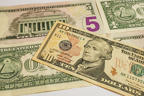 포토 JPG 해외이미지 디자인 종이 백그라운드 컨셉 지폐 돈 비즈니스 성공 사람없음 초록색 금융 쌓기 달러 미국 저축 재산 심볼 오브젝트 사인 투자 상업 흙더미 계산서 대출 빚 고립 세금 엘리먼트 해외포토 컬러 북아메리카 모션 경제 흙 파일형식 더미 이미지허브