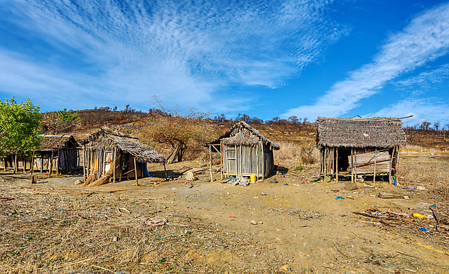 포토 JPG 해외이미지 전통 문화 섬 건축양식 아프리카 주택 사람없음 마을 시골 원주민 오두막 가난 시골집 불행 방갈로 밀짚 부족 마다가스카르 이국적 판잣집 해외포토 건축 나라 컨셉 숙소 건물 아프리카인 짚 파일형식 이미지허브