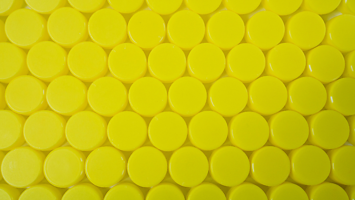 포토 JPG 해외이미지 음료 사람없음 초록색 파란색 노란색 재활용 덮개 마개 오픈 황금 쓰레기 폐기물 정상 플라스틱 거절 인공 캡모자 해외포토 모자_잡화 컬러 컨셉 재질 뚜껑 친환경 파일형식 이미지허브