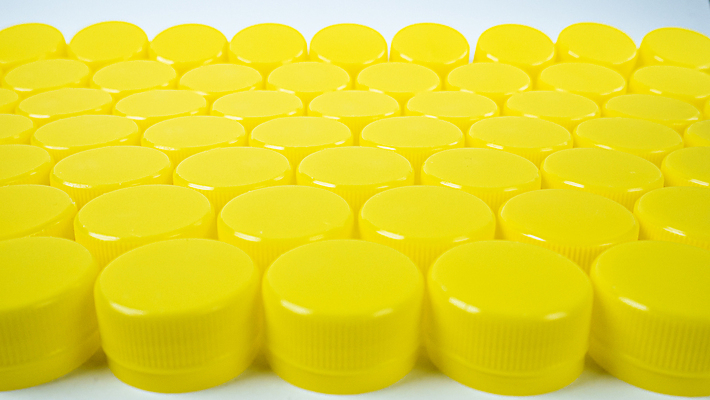 포토 JPG 해외이미지 음료 사람없음 초록색 파란색 노란색 재활용 덮개 마개 오픈 황금 쓰레기 폐기물 정상 플라스틱 거절 인공 캡모자 해외포토 모자_잡화 컬러 컨셉 재질 뚜껑 친환경 파일형식 이미지허브