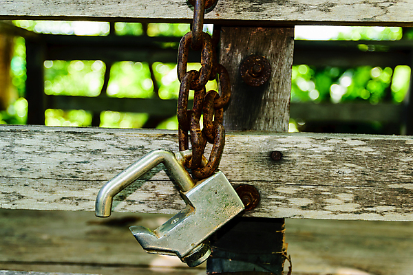 포토 JPG 해외이미지 모양 디자인 산업 백그라운드 컨셉 일러스트 자물쇠 경비 안전 사람없음 빛 금속 검은색 힘 황금 닫기 보호 은색 연결 접속 철 심볼 타일 오브젝트 잠금 보안 무거움 놋쇠 엘리먼트 옛날 철강 해외포토 컬러 모션 재질 무게 파일형식 이미지허브