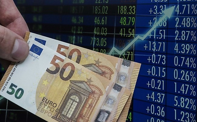 포토 JPG 해외이미지 유럽 지폐 돈 사람없음 금융 경제 유로 변화 재산 구매 투자 가치 수입 유럽연합 자금 비용 해외포토 나라 컨셉 비즈니스 쇼핑 파일형식 이미지허브