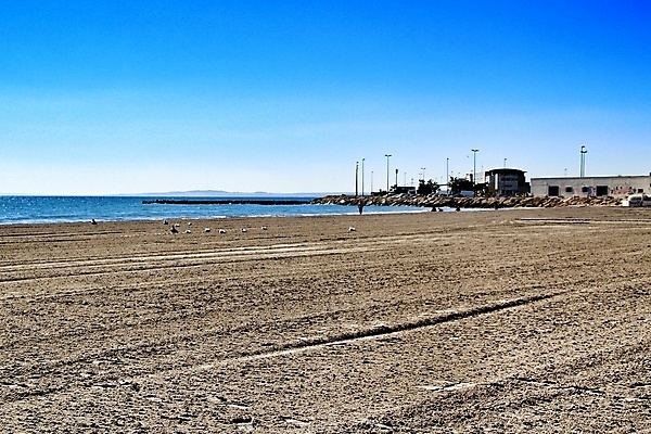 포토 JPG 해외이미지 계절 모래 파도 바다 여행 백그라운드 자연 하늘 아침 휴가 휴식 사람없음 가로 물 파란색 빛 컬러풀 햇빛 태양 뷰티 맑음 침묵 새벽 만 뜨거움 보트 스페인 지중해 타운 내추럴 알리칸테 파라다이스 수평선 해외포토 주간 자연요소 유럽 컬러 컨셉 배_교통 날씨 소리 도시 생태계 파일형식 이미지허브