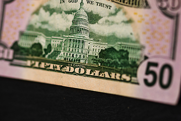 포토 JPG 해외이미지 종이 얼굴 지폐 돈 비즈니스 성공 사람없음 초록색 금융 경제 달러 쪽지 미국 저축 절약 재산 심볼 묘사 사인 투자 반전 계산서 고립 대통령 해외포토 컬러 컨셉 북아메리카 신체부위 파일형식 이미지허브