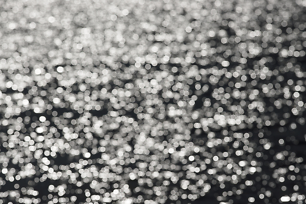 포토 JPG 해외이미지 디자인 호수 물결 파도 바다 백그라운드 자연 추상 휴식 전등 흑백 사람없음 야외 장식 물 빛 햇빛 태양 반사 맑음 침묵 회색 저수지 소프트포커스 질감 웨이브 보케 부드러움 마법 내추럴 블러 잔물결 평야 카피스페이스 해외포토 자연요소 컬러 컨셉 무늬 날씨 조명 촬영기법 소리 공백 감각 생태계 파일형식 이미지허브