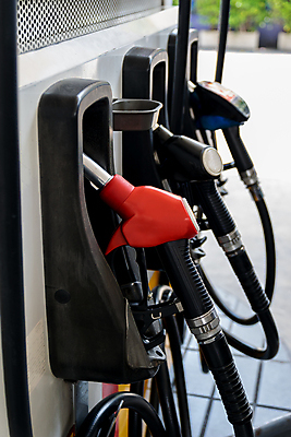 포토 JPG 해외이미지 주간 사람없음 야외 꽂음 주유기 주유소 주유건 해외포토 자연요소 기계 주유 파일형식 이미지허브