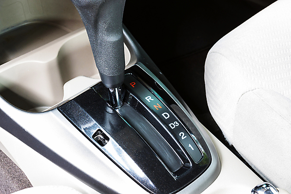 포토 JPG 해외이미지 모델 디자인 공원 교통시설 자동차 새로움 실내 사람없음 내부 검은색 힘 장비 운전 P 수비 운전사 변화 고급 N 브레이크 통제 심볼 속도 시작 전염 시스템 반전 기어 D 모터 R 그만 자동 제어 해외포토 직업 알파벳 공공시설 육상교통 컬러 교통 컨셉 모션 질병 시설 감염 파일형식 이미지허브