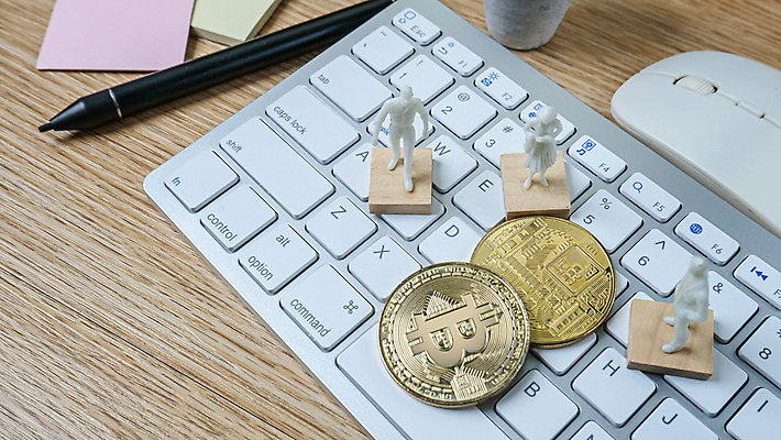 포토 JPG 해외이미지 컨셉 돈 비즈니스 사람없음 금융 숫자 동전 키보드 네트워크 황금 암호 발굴 무역 투자 상업 전자 가상 가상화폐 해외포토 문자 산업 경제 재산 파일형식 이미지허브