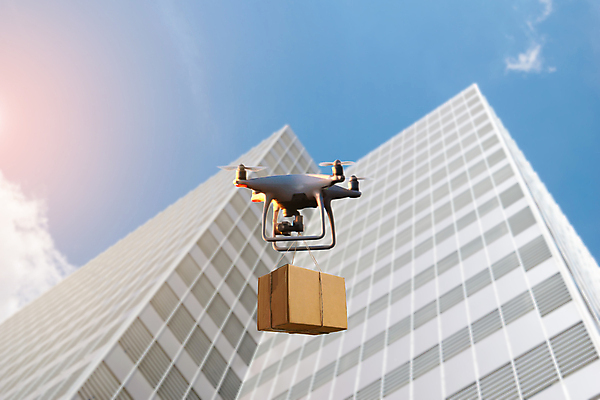 포토 JPG 해외이미지 컨셉 비즈니스 교통시설 하늘 사람없음 건물 상자 디지털 화물 표현 도시 도움 구출 상품 무선전화기 로봇 배송 서비스 속도 패키지 물류 판지 혁명 대패 드론 헬프 해외포토 건축물 교통 운송업 전화기 시설 파일형식 이미지허브