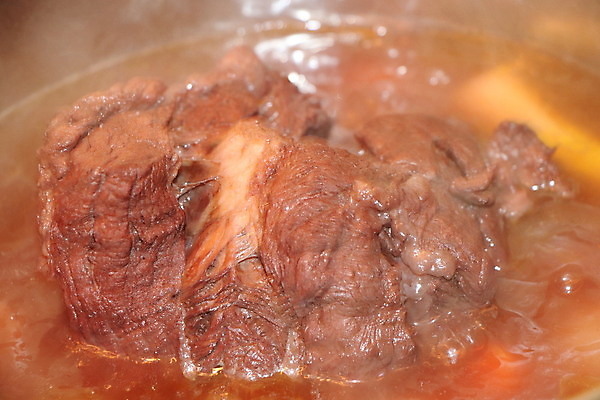 포토 JPG 해외이미지 전통 접시 음식 채소 재료 양파 뼈 건강 육류 요리 사람없음 물 세트 금속 주방 식당 식사 치킨 당근 장비 소고기 기구 레인지 오픈 도자기 양념 수프 냄비 정상 더위 수증기 난로 준비 철강 핸드메이드 해외포토 자연요소 식기 식재료 재질 날씨 뿌리채소 상점 가전제품 솥 난방기 닭고기요리 파일형식 이미지허브