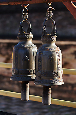 포토 JPG 해외이미지 아시아 종교 문화 불교 건축양식 추상 매달리기 미술 동양인 사람없음 장식 금속 중국 골동품 종 기도 반지 사찰 묘사 오브젝트 부름 청동 동쪽 놋쇠 옛날 타종 견습생 해외포토 건축 나라 무늬 장신구 종교건축 모션 재질 문화예술 인종 방향 파일형식 이미지허브