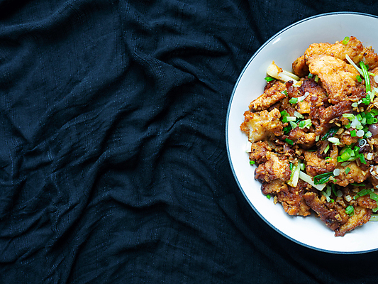 포토 JPG 해외이미지 전통 접시 음식 날개 고추 밥 양파 육류 요리 동양인 사람없음 식당 저녁식사 치킨 소고기 튀김 뜨거움 선택 맛 굽기 먹기 허브 향신료 올리브 매움 성분 생강 점심식사 태국음식 캐러멜 해외포토 식물 식기 열매 컨셉 채소 식재료 모션 디저트 인종 상점 식사 구이 닭고기요리 동양음식 향미료 파일형식 이미지허브