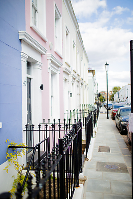 포토 JPG 해외이미지 식물 도로 길 교통수단 벽 배낭 창문 학교 자동차 하늘 영국 거리 주택 사람 사람없음 야외 컬러풀 걷기 자전거 침묵 바퀴 기다림 보행자 그림 런던 서명 이웃 혼자 해외포토 교육 유럽 육상교통 컬러 교통 가방 교통시설 모션 건물 바이크 소리 파일형식 이미지허브