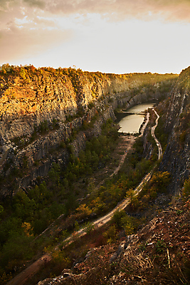 포토 JPG 해외이미지 호수 여행 휴가 파노라마 사람없음 물 골짜기 일몰 탐험 가을 시골 행운 지역 체코 프라하 깊이 채석 해외포토 자연요소 계절 유럽 컨셉 자연 촬영기법 노을 파일형식 이미지허브