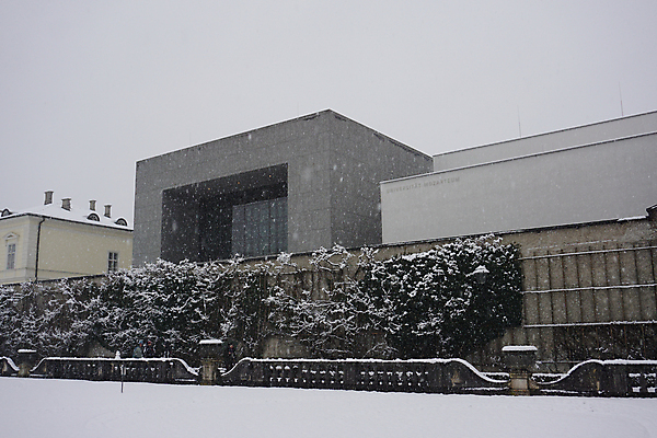포토 JPG 해외이미지 디자인 유럽 여행 건축양식 사람없음 야외 건물 세계 도시 오스트리아 땅 리더 대학교 잘츠부르크 해외포토 건축물 건축 나라 학교 파일형식 이미지허브