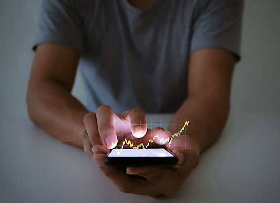 포토 JPG 해외이미지 손 백그라운드 컨셉 돈 인터넷 비즈니스 탁자 성공 모바일 그래프 사람없음 금융 경제 스마트폰 핸드폰 컴퓨터 숫자 알약 디지털 스크린 검은색 공책 자료 웹 공연 터치 정보 비즈니스맨 시장 주식 무선전화기 전화기 스마트 무역 투자 광택 온라인 마케팅 해외포토 문자 남자 산업 컬러 가구 문구용품 이벤트 신체부위 전자제품 스마트기기 약 직장인 재산 파일형식 이미지허브