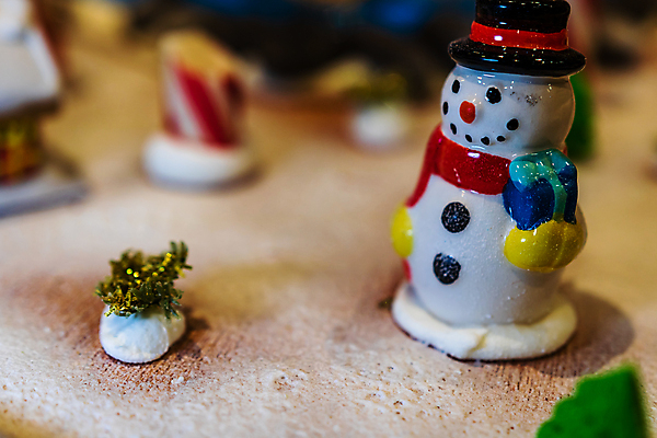 포토 JPG 해외이미지 전통 디자인 계절 리본 백그라운드 크리스마스장식 크리스마스 겨울 휴가 선물 사람없음 장식 크리스마스트리 축제 장식볼 축하 인사 상품 소프트포커스 12월 보케 해피뉴이어 빛망울 크리스마스이브 크리스마스배경 해외포토 기념일 컨셉 촬영기법 빛 새해인사 예절 날짜 파일형식 이미지허브