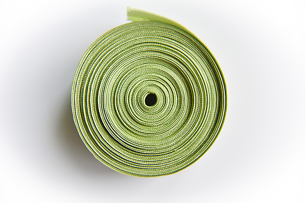 포토 JPG 해외이미지 직업 라이프스타일 산업 리본 비즈니스 창조 취미 사람없음 장식 초록색 쌓기 장비 수확 덮개 악단 센터 가장자리 코드 바느질 공예 오브젝트 준비 복고 만들기 롤 팩 패키지 소매 수공예 DIY 핸드메이드 공급 정확 해외포토 음악 컬러 컨셉 농업 모션 생활 화장품 뚜껑 둘레 파일형식 이미지허브