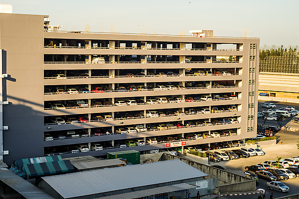 포토 JPG 해외이미지 외관 공원 백그라운드 패턴 비즈니스 건축양식 교통시설 자동차 바닥 경사 사람없음 건물 빛 어둠 도시 공항 야간 저녁 큼 주차 제비 빛망울 차고 콘크리트 해외포토 자연요소 건축물 공공시설 건축 육상교통 교통 무늬 조류 크기 시설 파일형식 이미지허브
