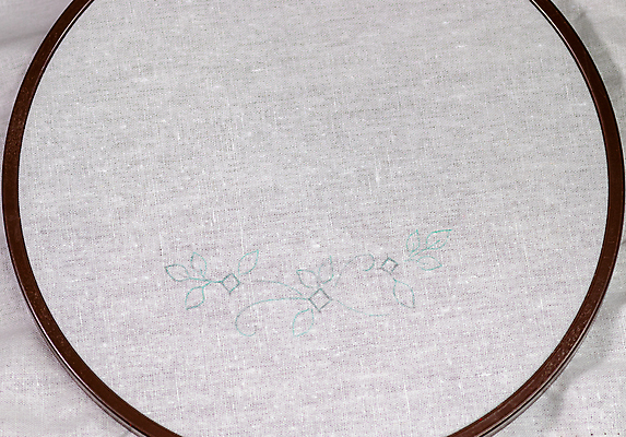 포토 JPG 해외이미지 디자인 백그라운드 컨셉 십자가 2 패턴 프레임 취미 사람없음 목재 장식 공백 장비 흰색 공구 나사 직물 반지 면 업무 원형 실 바느질 테두리 질감 땀 캔버스 뼈대 자수 섬유 망사 수공예 보유 핸드메이드 목업 해외포토 도형 나무 컬러 무늬 재료 장신구 도구 작업 공예 파일형식 이미지허브