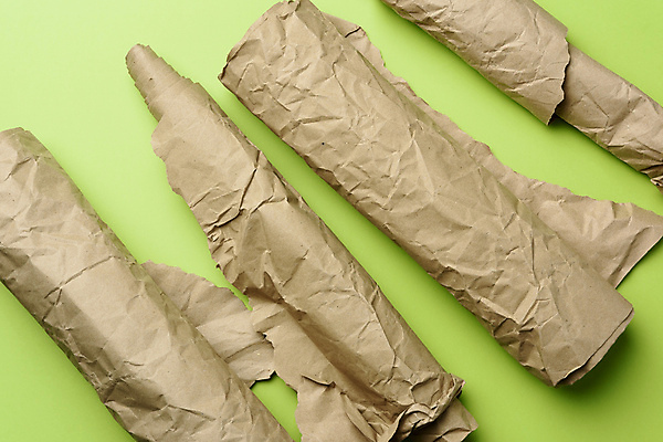 포토 JPG 해외이미지 종이 사람없음 연두색 갈색 두루마리 자르기 찢어짐 구김 접기 포장소품 종이호일 해외포토 컬러 포장 모션 초록색 오브젝트 포장재료 파일형식 이미지허브