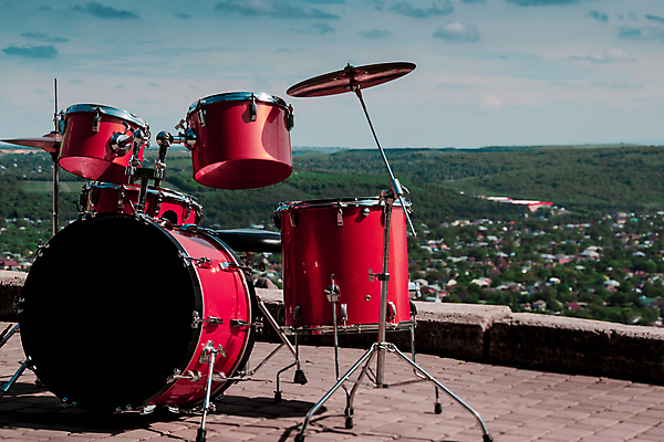 포토 JPG 해외이미지 산업 줄 음악 여행 놀이 하늘 휴가 타악기 산 사람없음 빨간색 세트 금속 축제 소리 콘서트 음악가 장비 무대 기구 공구 도시 악단 황금 잔치 드럼 쇼 재즈 조립 리듬 뮤지컬 베이스 블루스 철강 생존 해외포토 직업 악기 컬러 재질 현악기 문화예술 공연 도구 파일형식 이미지허브
