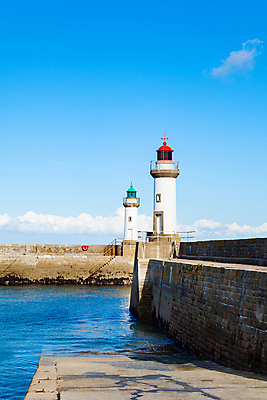포토 JPG 해외이미지 전통 유럽 바다 섬 여행 건축양식 하늘 휴가 등대 항해 사람없음 물 파란색 항구 궁전 프랑스 흰색 도시 보트 성 포트 프랑스어 옛날 해외포토 자연요소 문자 건축물 건축 나라 컬러 고건축 배_교통 교통시설 파일형식 이미지허브