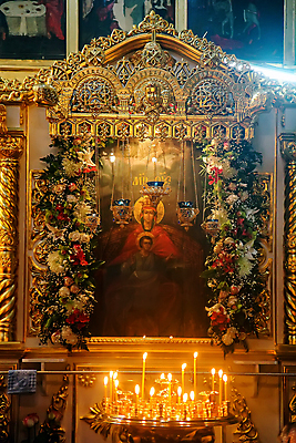 포토 JPG 해외이미지 종교 사람없음 빨간색 빛 희망 힘 덮개 예수 무릎꿇기 기적 심볼 촛대 러시아인 해외포토 서양인 감정 컬러 모션 뚜껑 신_종교 파일형식 이미지허브