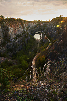 포토 JPG 해외이미지 호수 여행 휴가 파노라마 사람없음 물 골짜기 일몰 탐험 시골 행운 지역 체코 프라하 깊이 채석 해외포토 자연요소 유럽 컨셉 자연 촬영기법 노을 파일형식 이미지허브