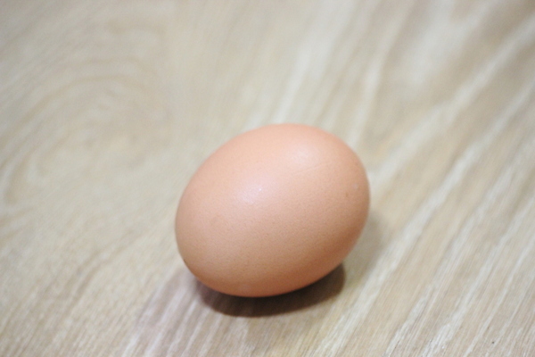 포토 JPG 해외이미지 음식 농업 포장 요리 사람없음 목재 갈색 치킨 껍질 아침식사 컨테이너 플라스틱 유기농 부활절계란 자연백그라운드 패키지 건강식 단백질 생식 암탉 갈색배경 해외포토 나무 웰빙 산업 컬러 백그라운드 재료 자연 재질 부활절 계란 식사 닭 암컷 닭고기요리 영양소 파일형식 이미지허브