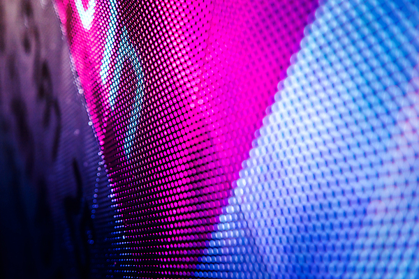 포토 JPG 해외이미지 디자인 백그라운드 패턴 추상 근접촬영 사람없음 파란색 빛 디지털 스크린 보라색 소프트포커스 블러 픽셀 LED 해외포토 뷰포인트 컬러 무늬 전구 촬영기법 파일형식 이미지허브