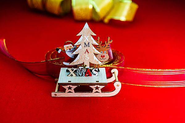 포토 JPG 해외이미지 전통 디자인 계절 리본 백그라운드 크리스마스장식 크리스마스 겨울 휴가 선물 사람없음 장식 크리스마스트리 축제 장식볼 축하 인사 상품 소프트포커스 12월 보케 해피뉴이어 빛망울 크리스마스이브 크리스마스배경 해외포토 기념일 컨셉 촬영기법 빛 새해인사 예절 날짜 파일형식 이미지허브