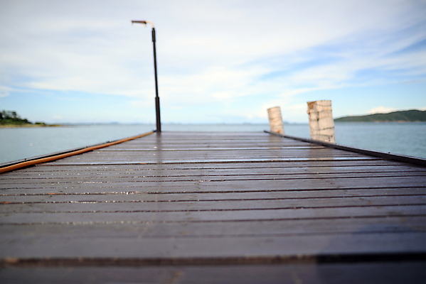 포토 JPG 해외이미지 아시아 길 바다 섬 여행 백그라운드 태국 자연 하늘 동양인 풍경 사람없음 야외 목재 갈색 평화 항구 침묵 램프 소프트포커스 장면 봉 스파이크 땅바닥 해외포토 나무 나라 컬러 컨셉 재료 교통시설 조명 바닥 촬영기법 인종 소리 생태계 파일형식 이미지허브