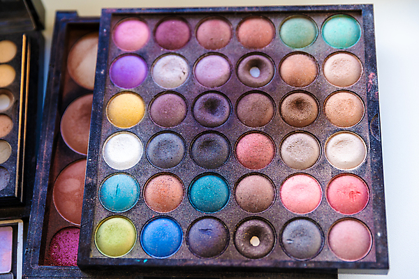 포토 JPG 해외이미지 직업 디자인 여자 얼굴 분홍색 패턴 장신구 프레임 그림자 미술 사람없음 장식 빨간색 파란색 세트 컬러풀 뷰티 갈색 유행 화장품 공구 붓 화려 플랫 상품 정상 가루 볼터치 오브젝트 질감 만들기 아이섀도 돌봄 해외포토 컬러 컨셉 무늬 모션 문화예술 사람 신체부위 화장 도구 파일형식 이미지허브